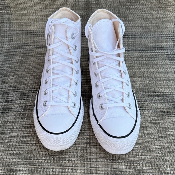Converse Chuck Taylor All Star Lift Platform Hi-Top White Womens Canvas Sneakers - Picture 2 of 9